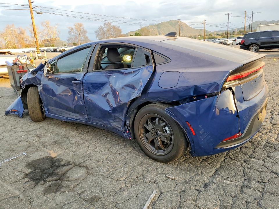 2026 Toyota Prius le