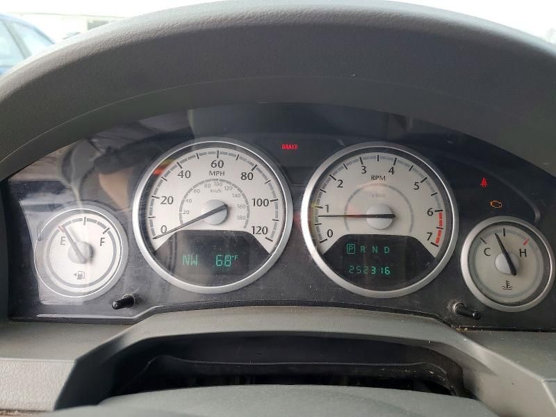 2010 Chrysler Town & Country Touring