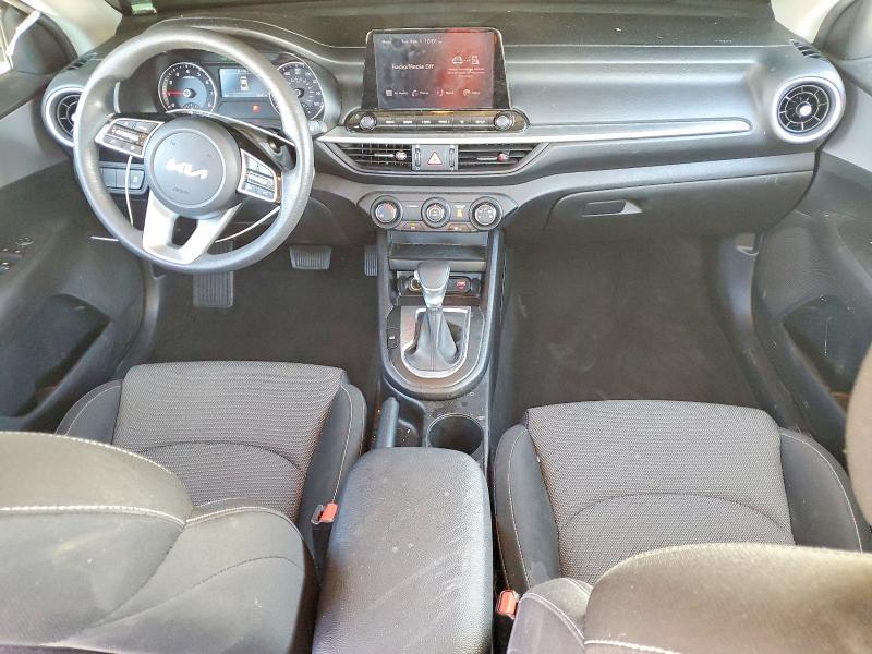 2024 KIA Forte lx