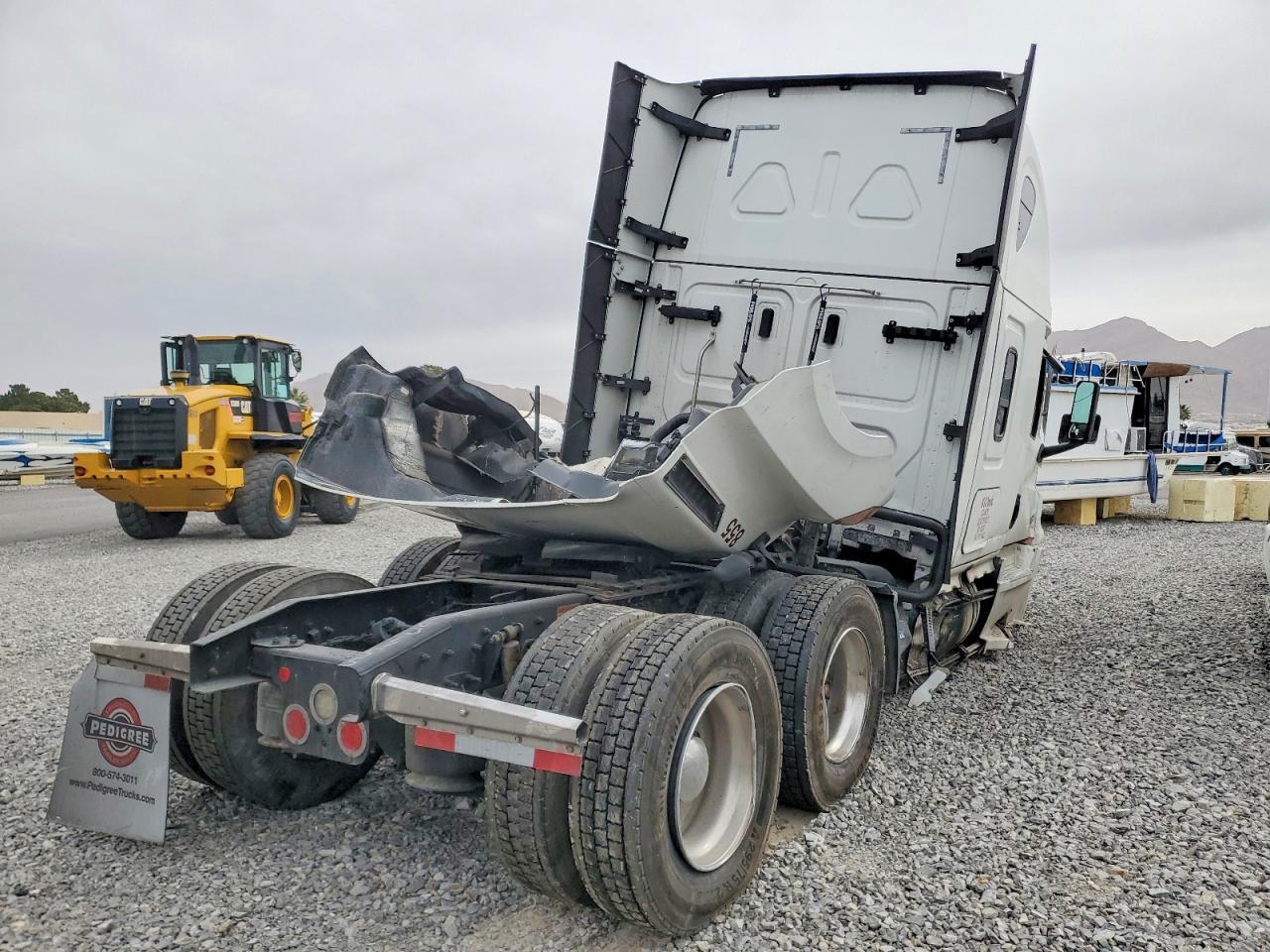 2023 Freigliner 2023 Freightliner Cascadia 126 Semi Truck