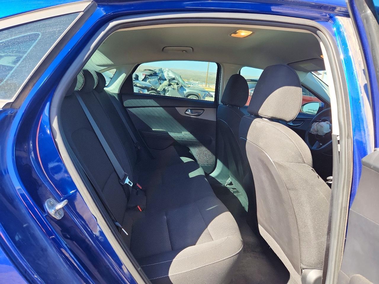 2021 KIA Forte fe