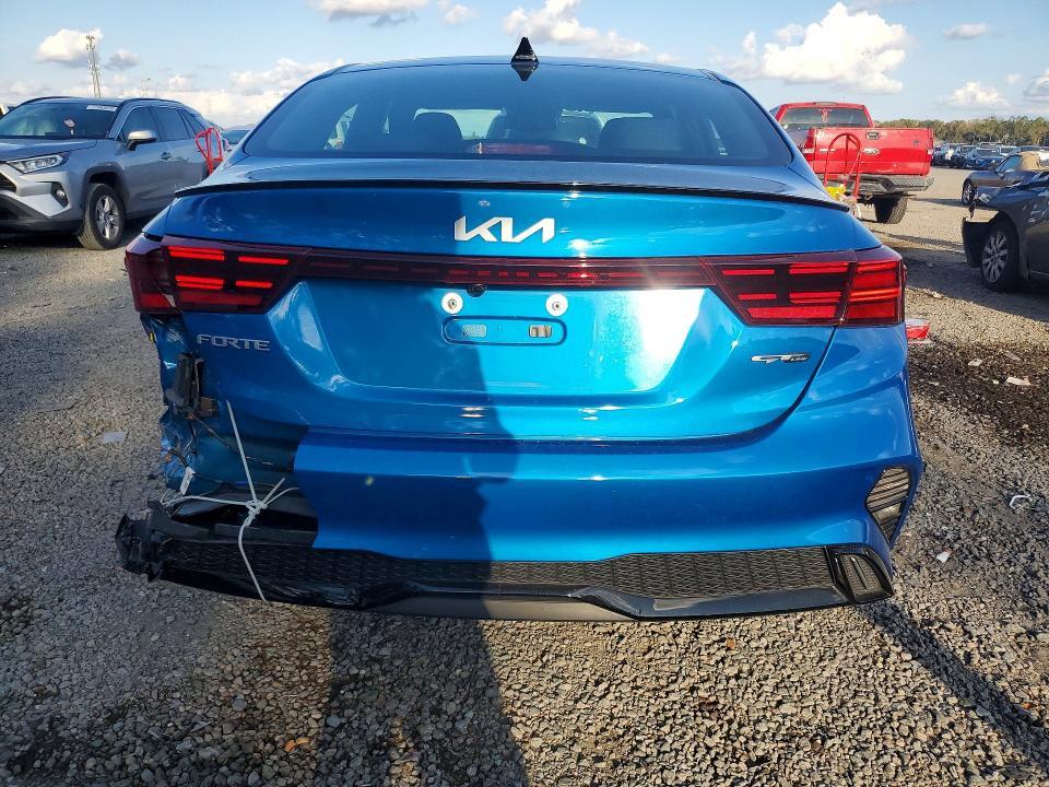 2024 KIA Forte gt Line