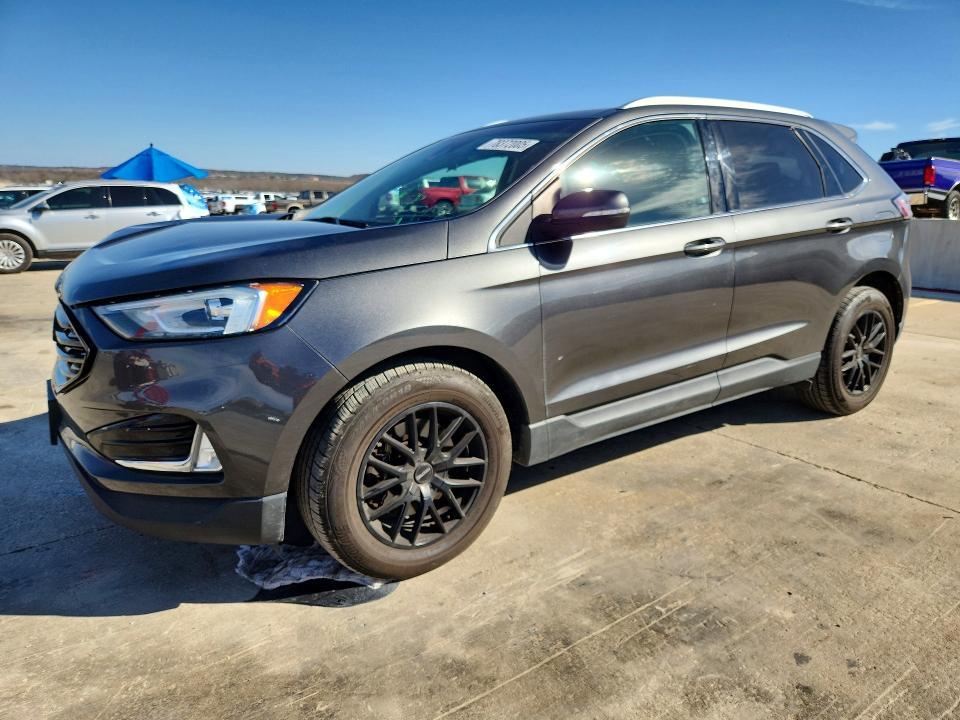 2019 Ford Edge sel