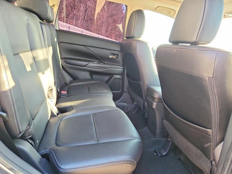 2016 Mitsubishi Outlander se
