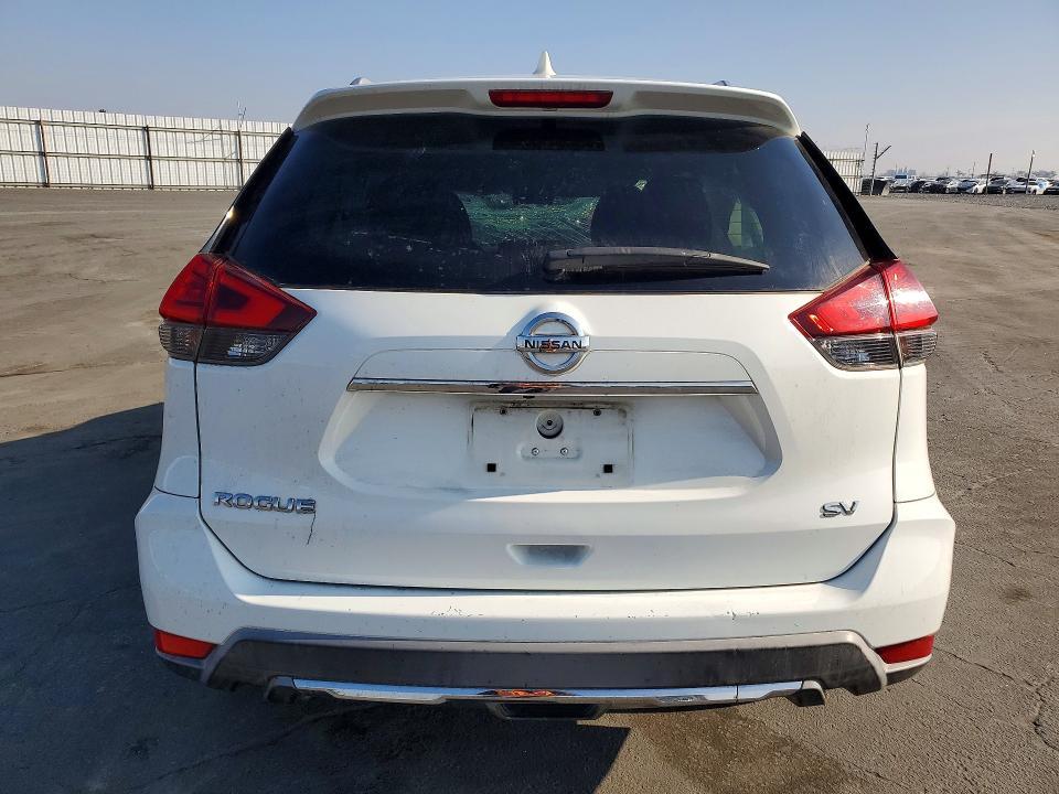 2017 Nissan Rogue sv