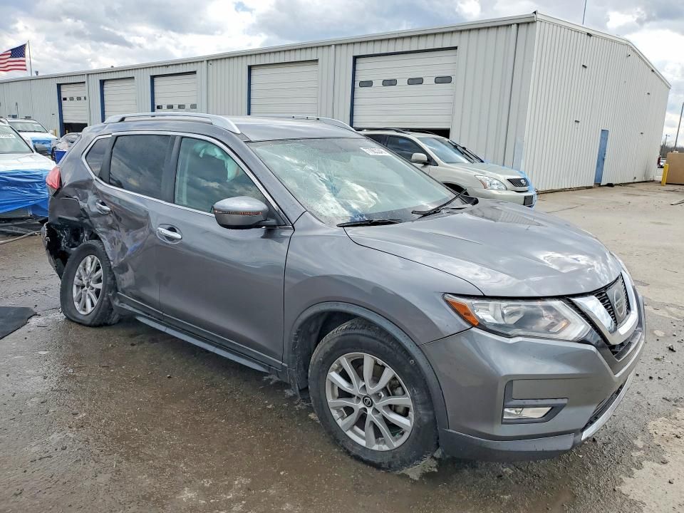 2017 Nissan Rogue sv