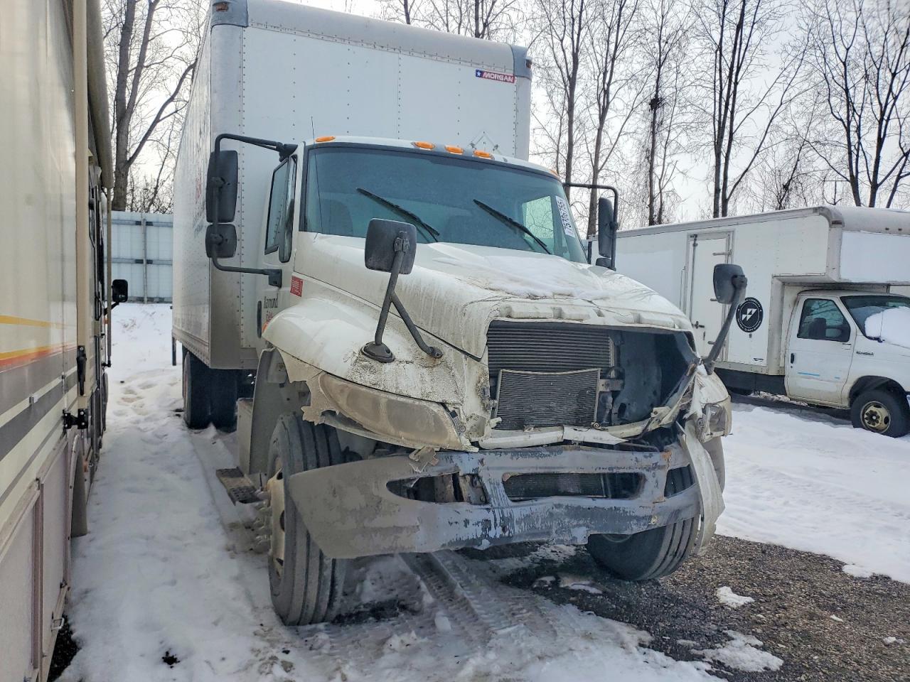 2016 International MA025 BOX Truck