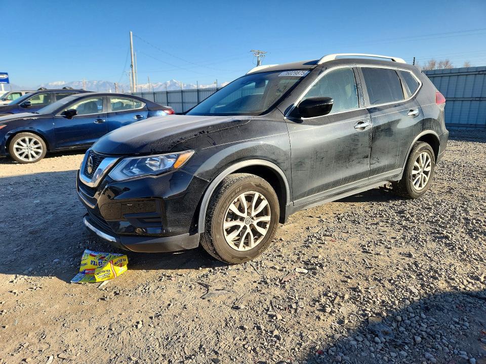 2020 Nissan Rogue sv