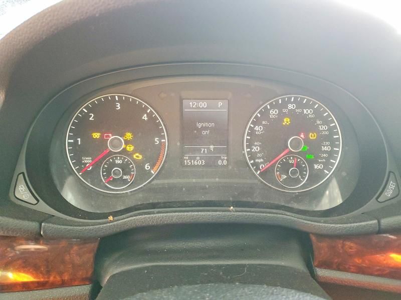 2013 Volkswagen Passat sel