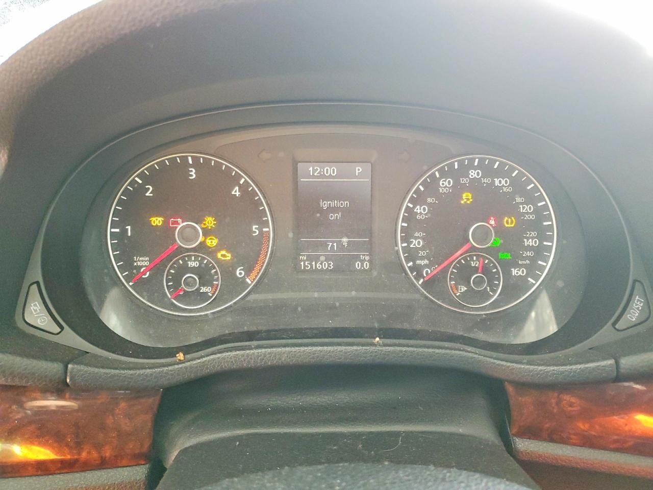 2013 Volkswagen Passat sel