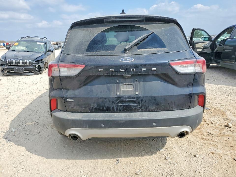 2021 Ford Escape se