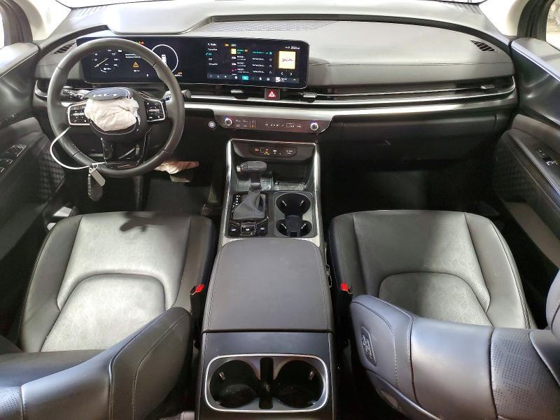 2025 KIA Carnival sx