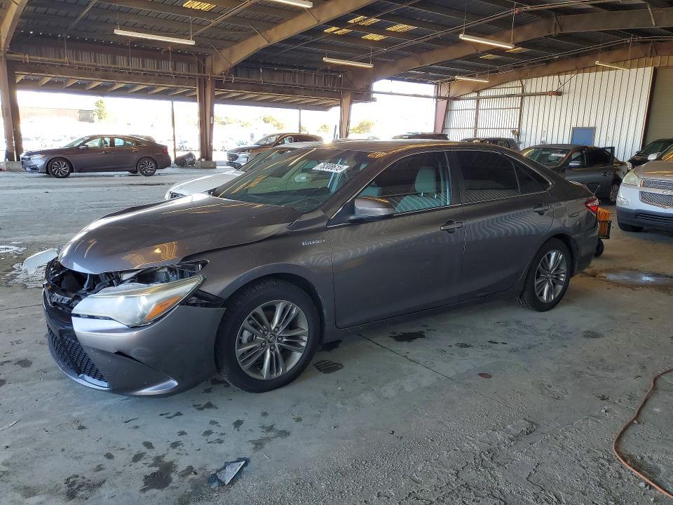 2016 Toyota Camry Hybrid