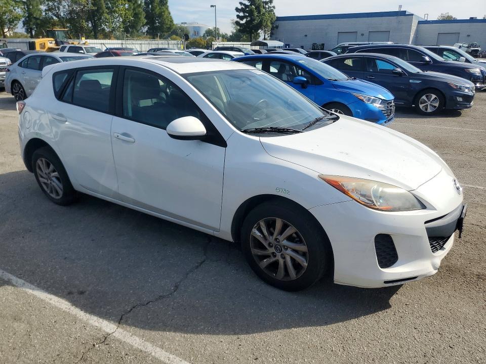 2013 Mazda 3 I