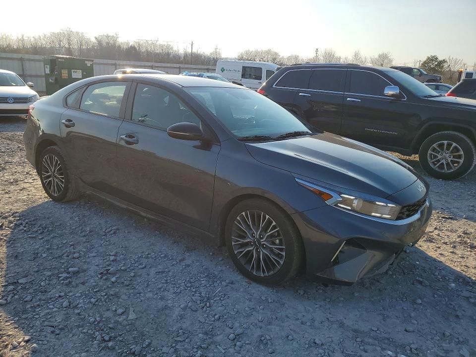 2024 KIA Forte gt Line