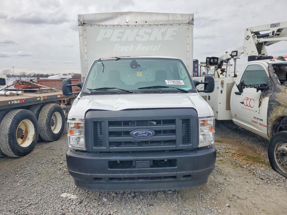 2023 Ford E350 box Truck