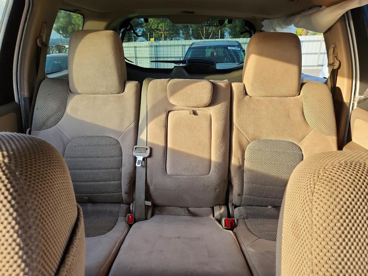 2012 Nissan Pathfinder s