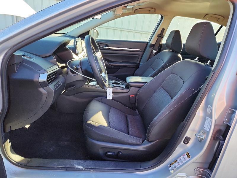 2023 Nissan Altima sv