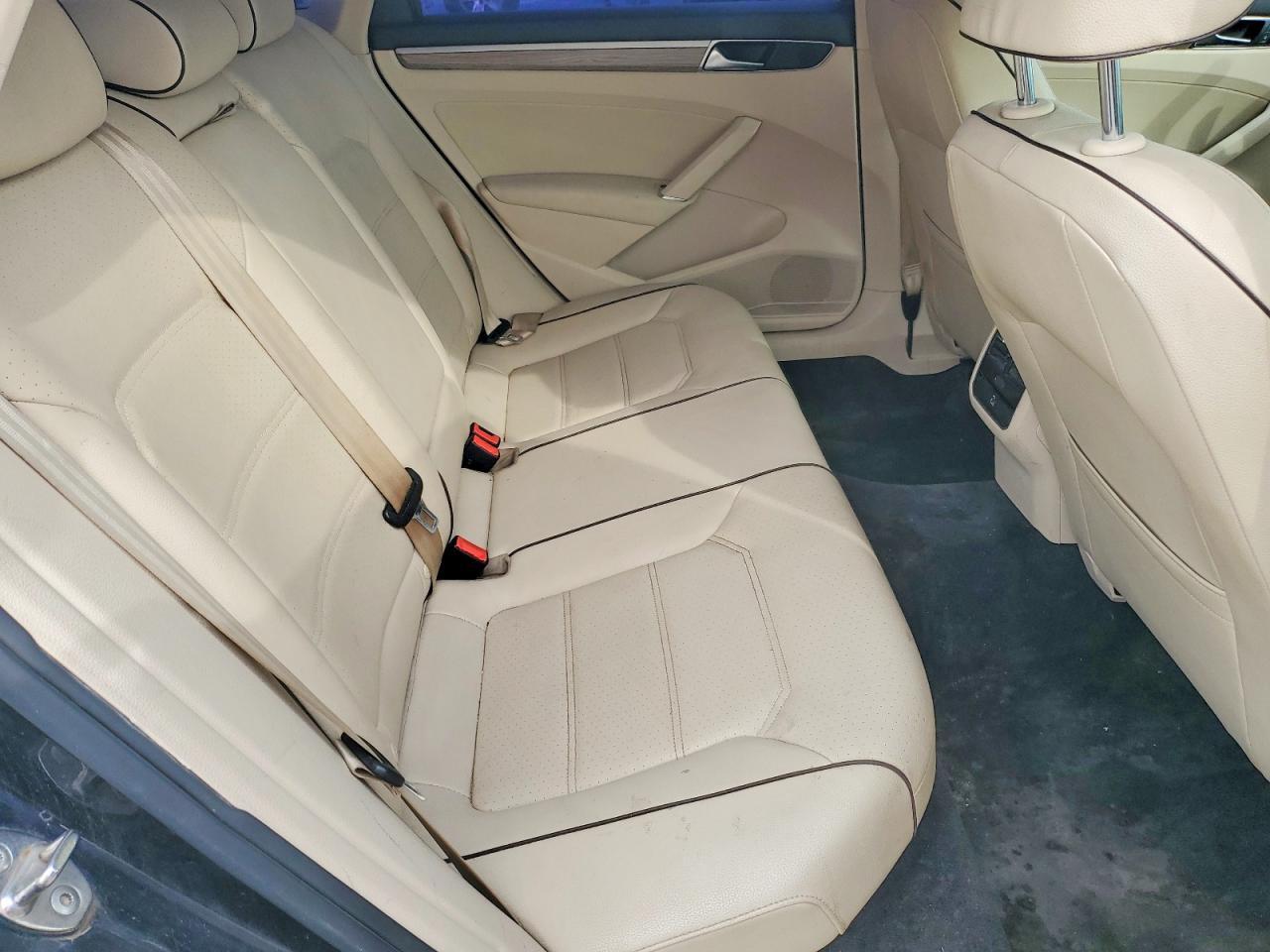 2018 Volkswagen Passat se