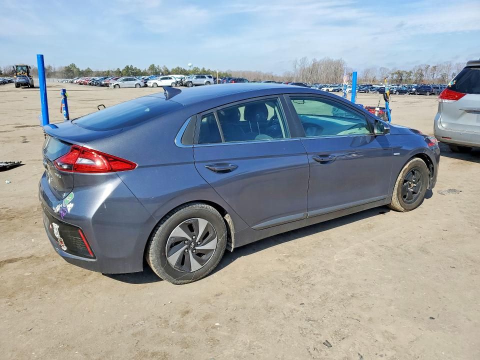 2017 Hyundai Ioniq Hybrid sel