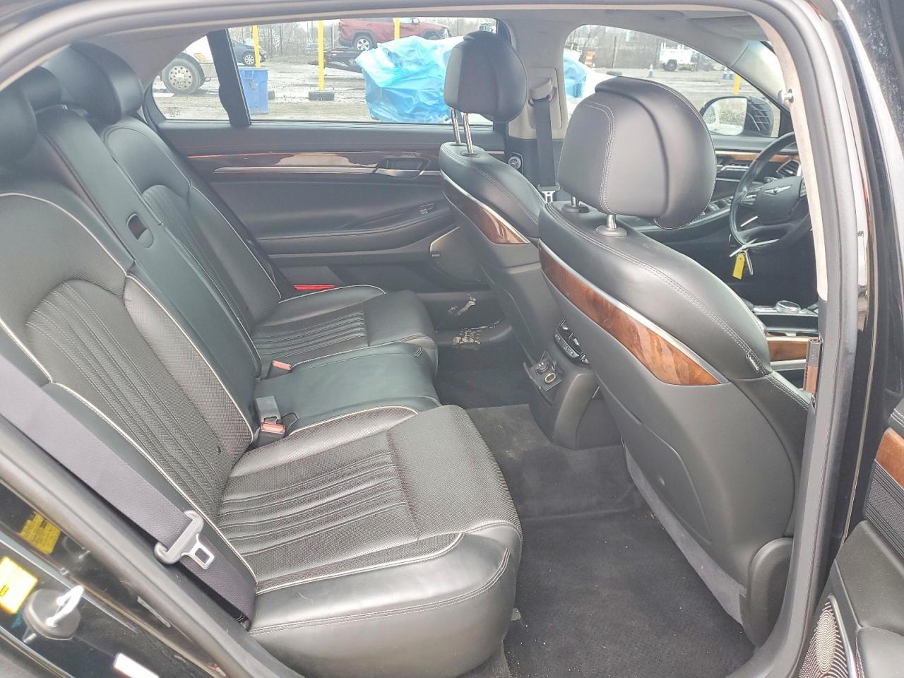 2017 Genesis G90 Premium