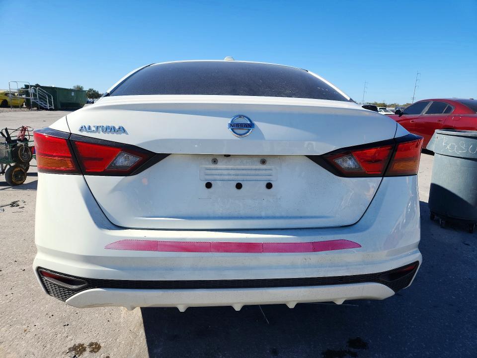 2019 Nissan Altima s