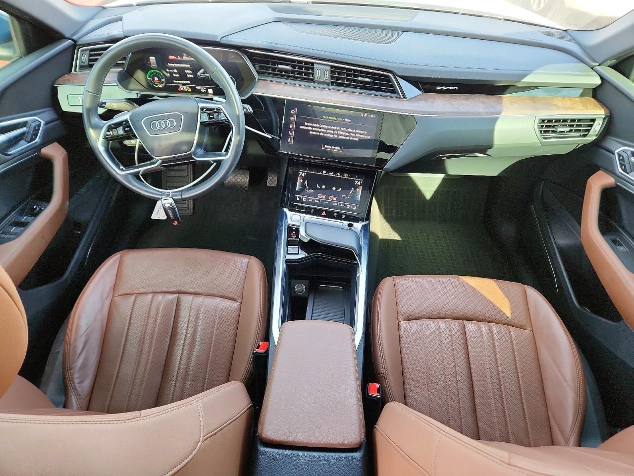 2019 Audi E-tron Premium Plus