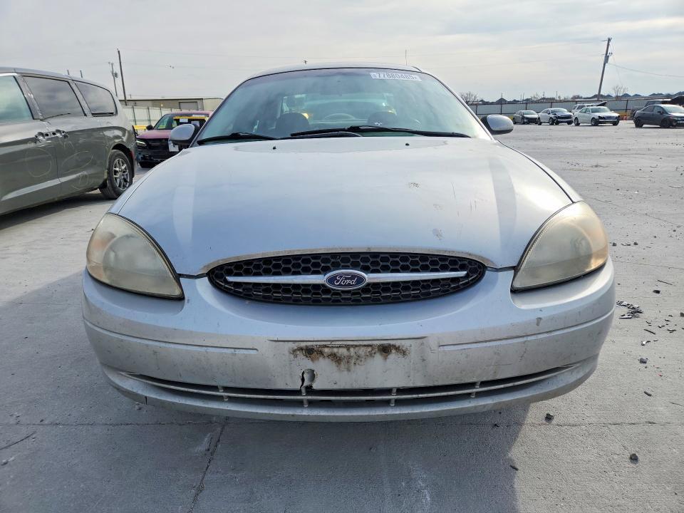2001 Ford Taurus se