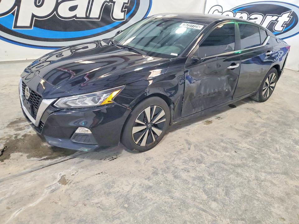 2021 Nissan Altima sv