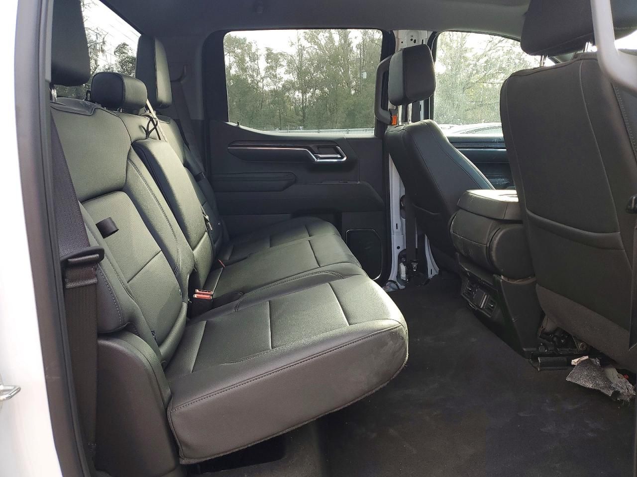 2025 GMC Sierra C1500 slt