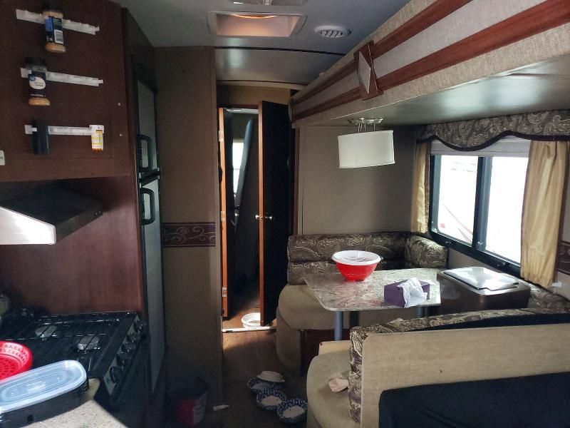 2016 Keystone Outback Camper