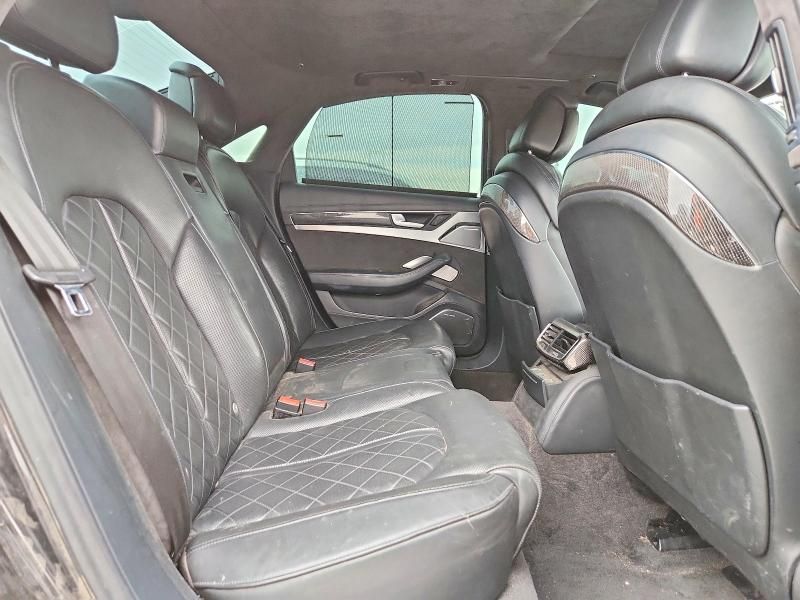 2013 Audi S8 Quattro