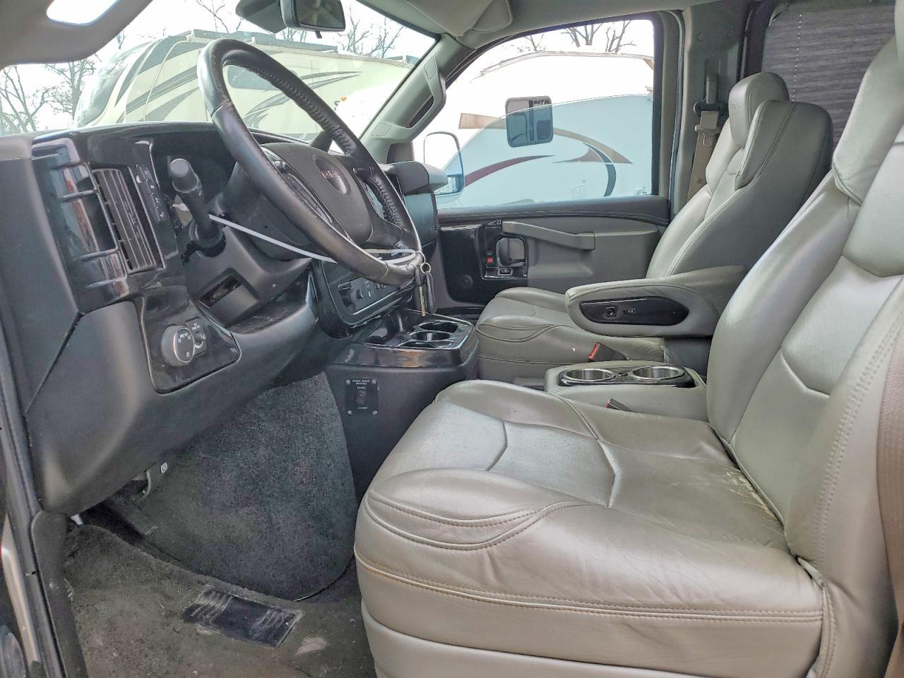 2020 GMC Savana G2500