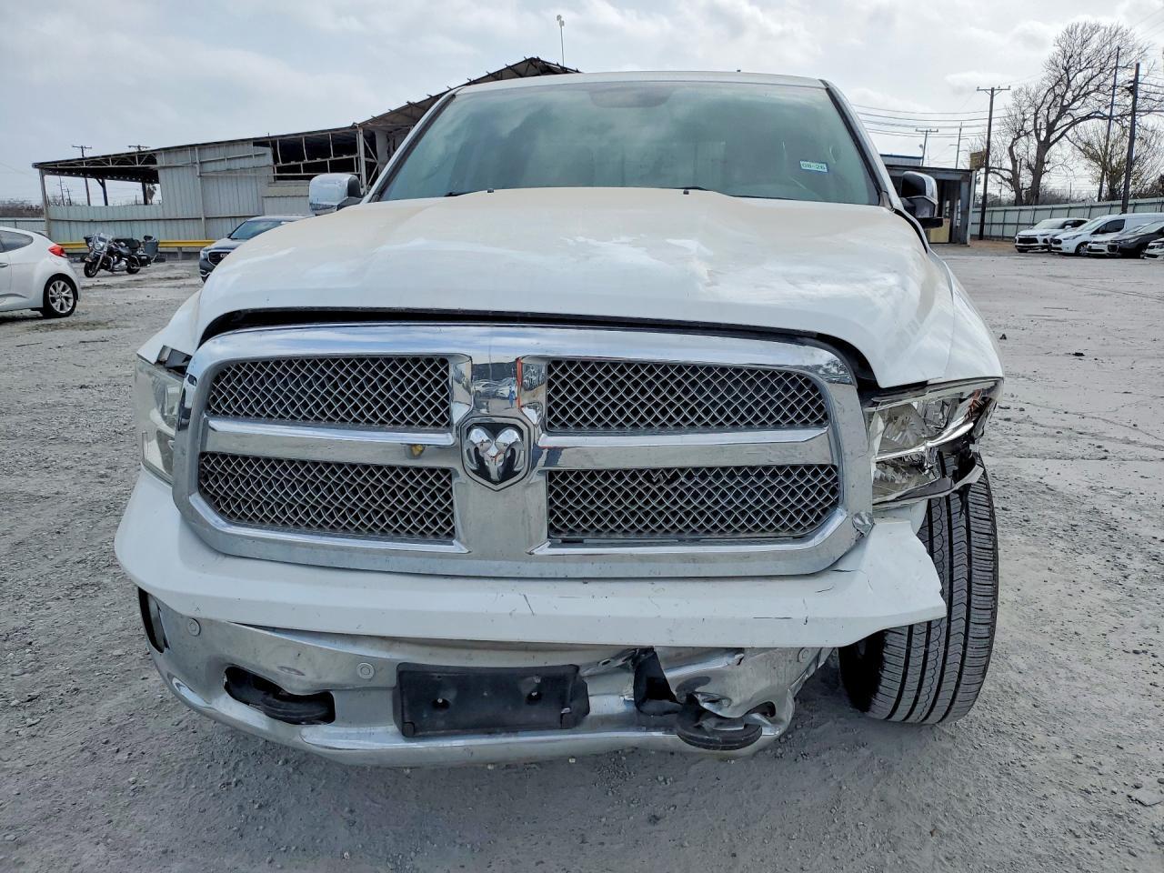 2017 Dodge RAM 1500 SLT