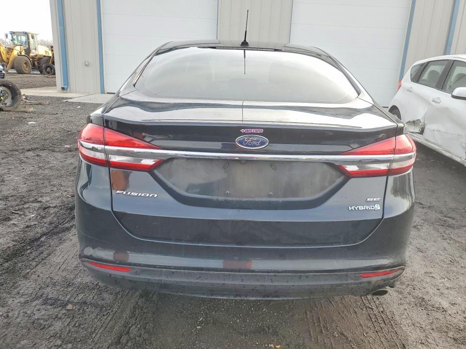 2018 Ford Fusion se Hybrid