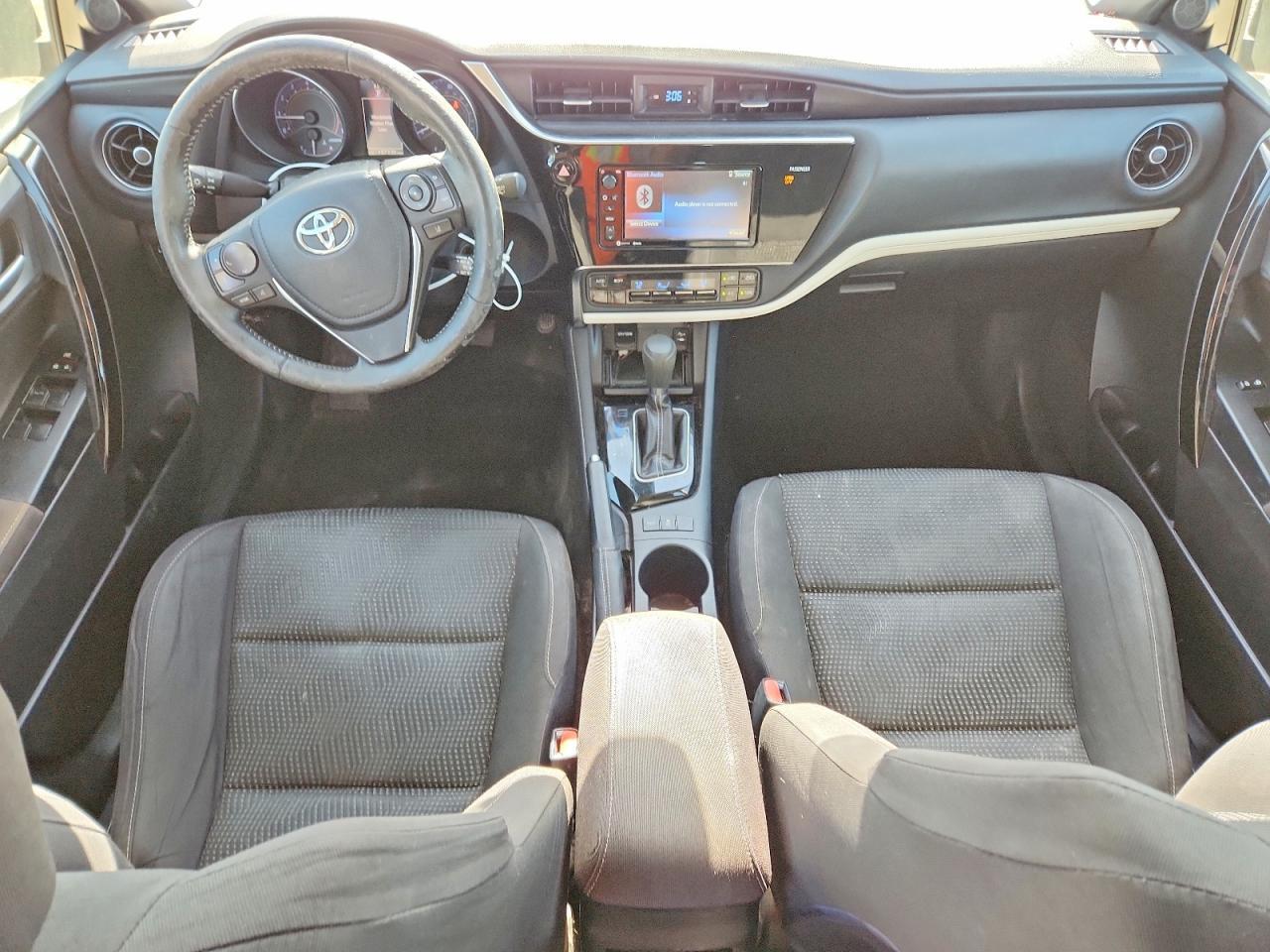 2017 Toyota Corolla im