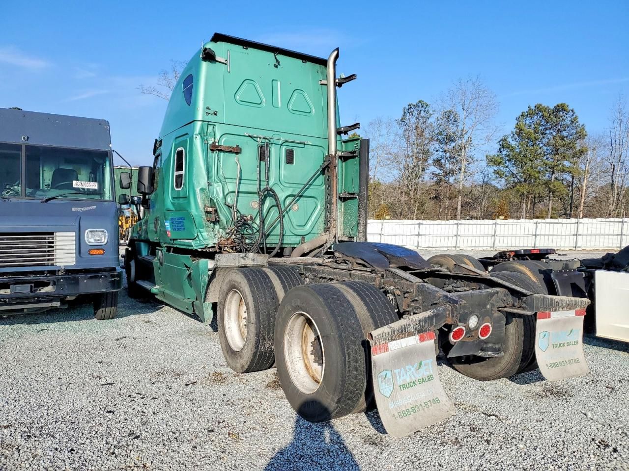 2015 Freightliner Cascadia Semi Truck