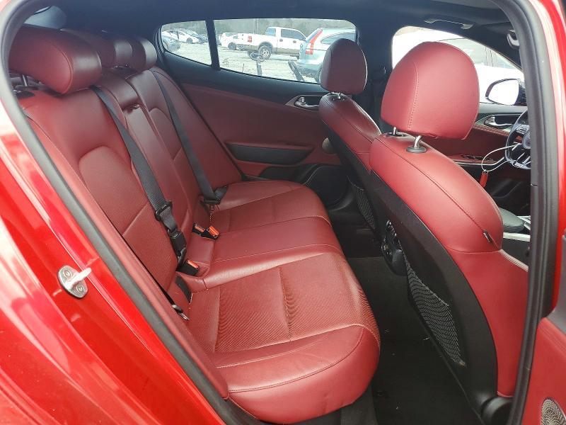 2018 KIA Stinger GT1