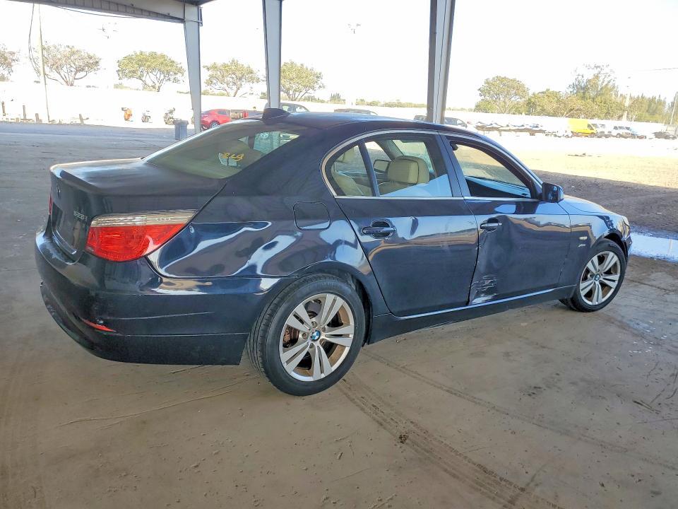 2009 BMW 528 xi