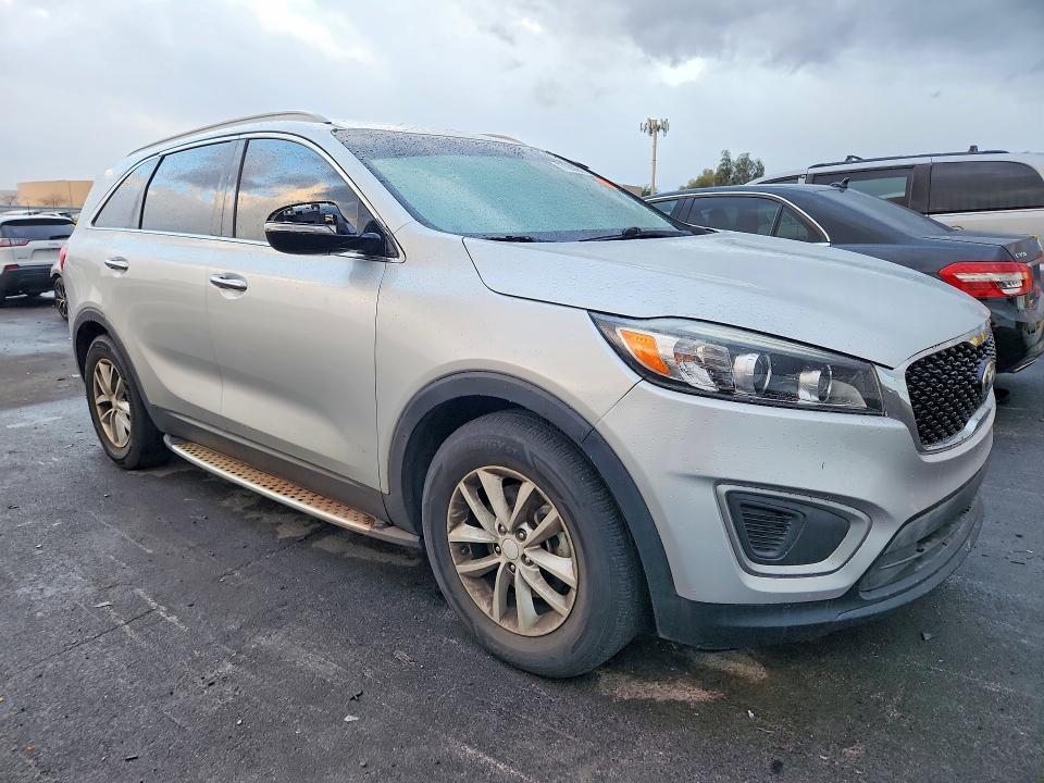 2018 KIA Sorento lx V6
