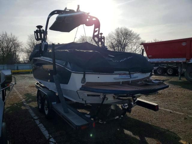 2018 Nautique Super AIR