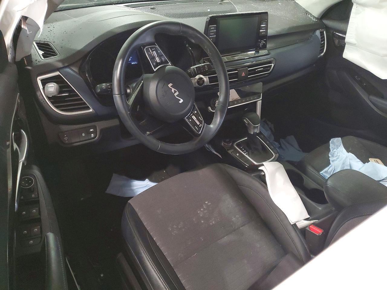 2023 KIA Seltos s