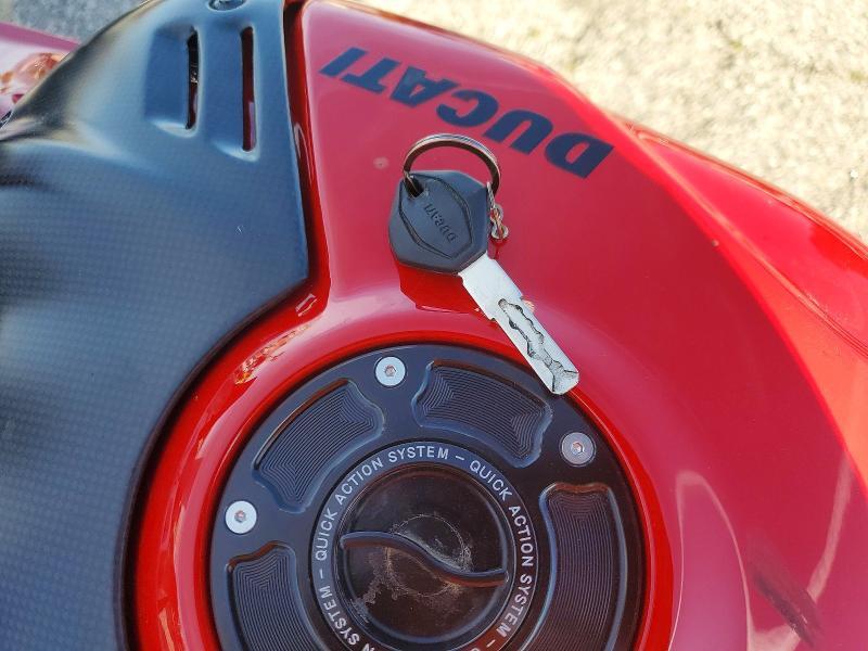 2022 Ducati Panigale V4S