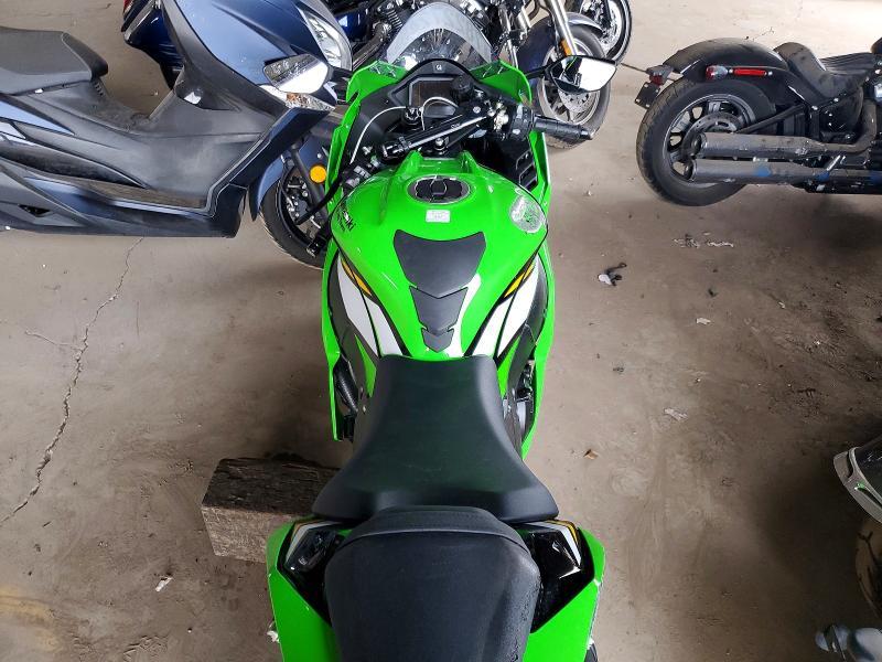 2025 Kawasaki ZX1002 M