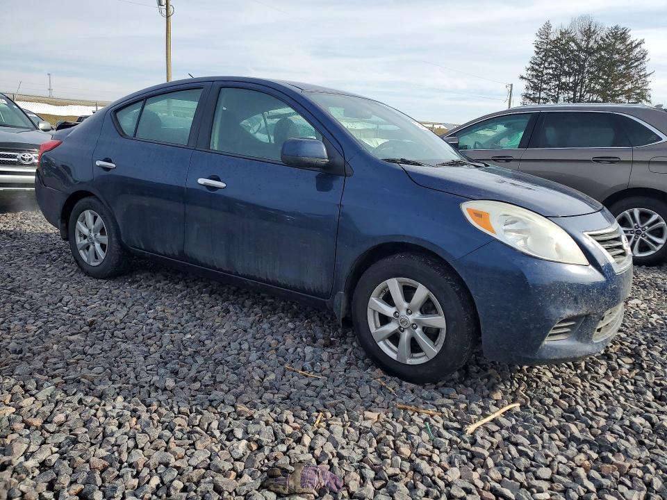 2014 Nissan Versa s