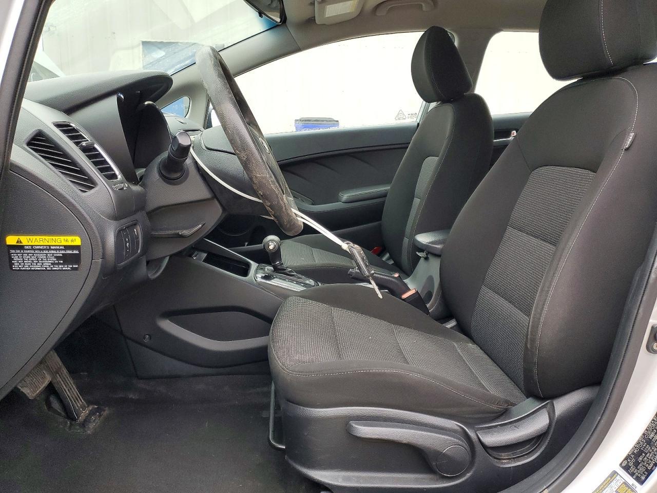 2017 KIA Forte5 lx