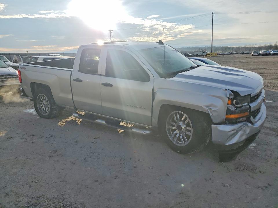 2017 Chevrolet Silverado K1500 Custom