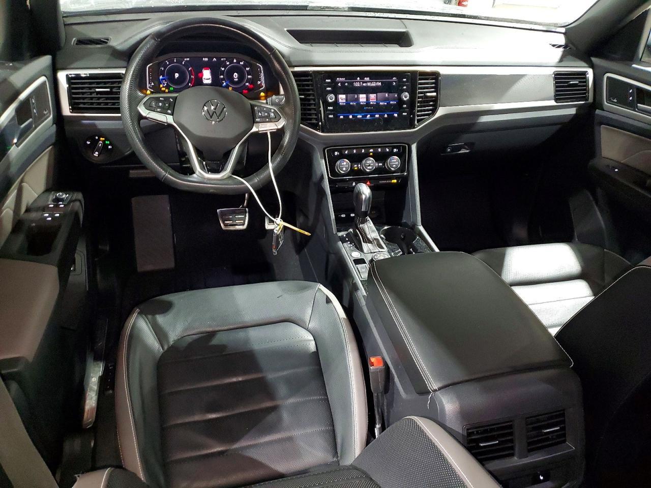 2022 Volkswagen Atlas Cross Sport sel Premium R-line