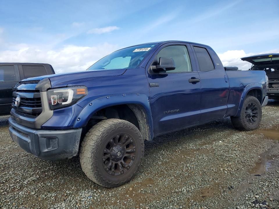 2015 Toyota Tundra Double cab sr