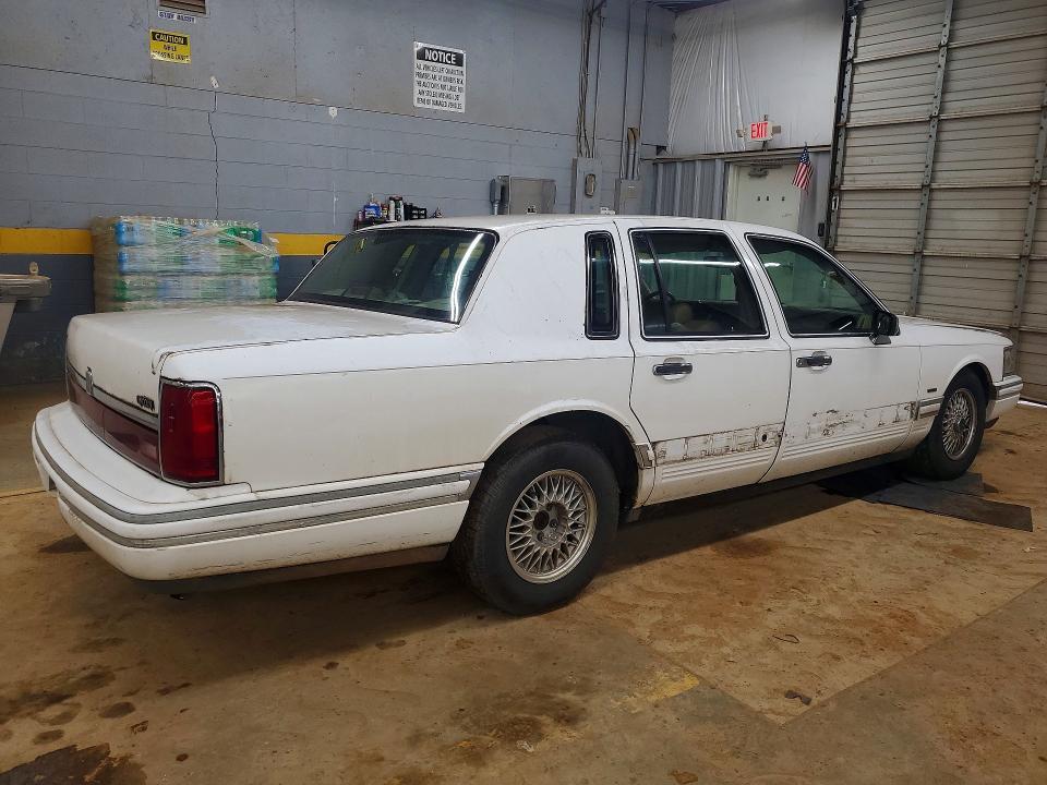 1994 Lincoln Town car Signature